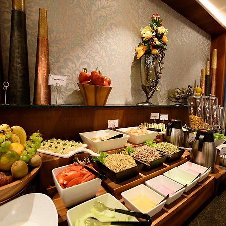 Best Western Plus Revanta Mcleod Ganj Dharamshala Eksteriør billede